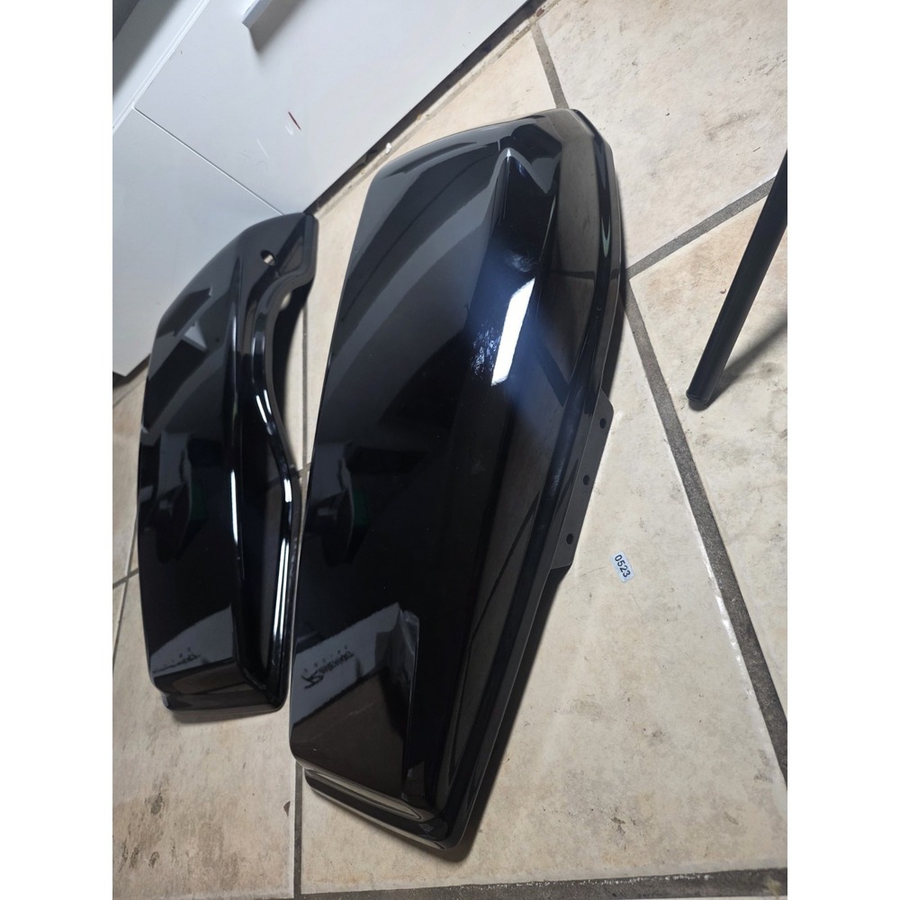 OEM 23 CVO 24-26 Harley Touring Street Glide Saddlebag Lids Set Vivid Black - Picture 2 of 8